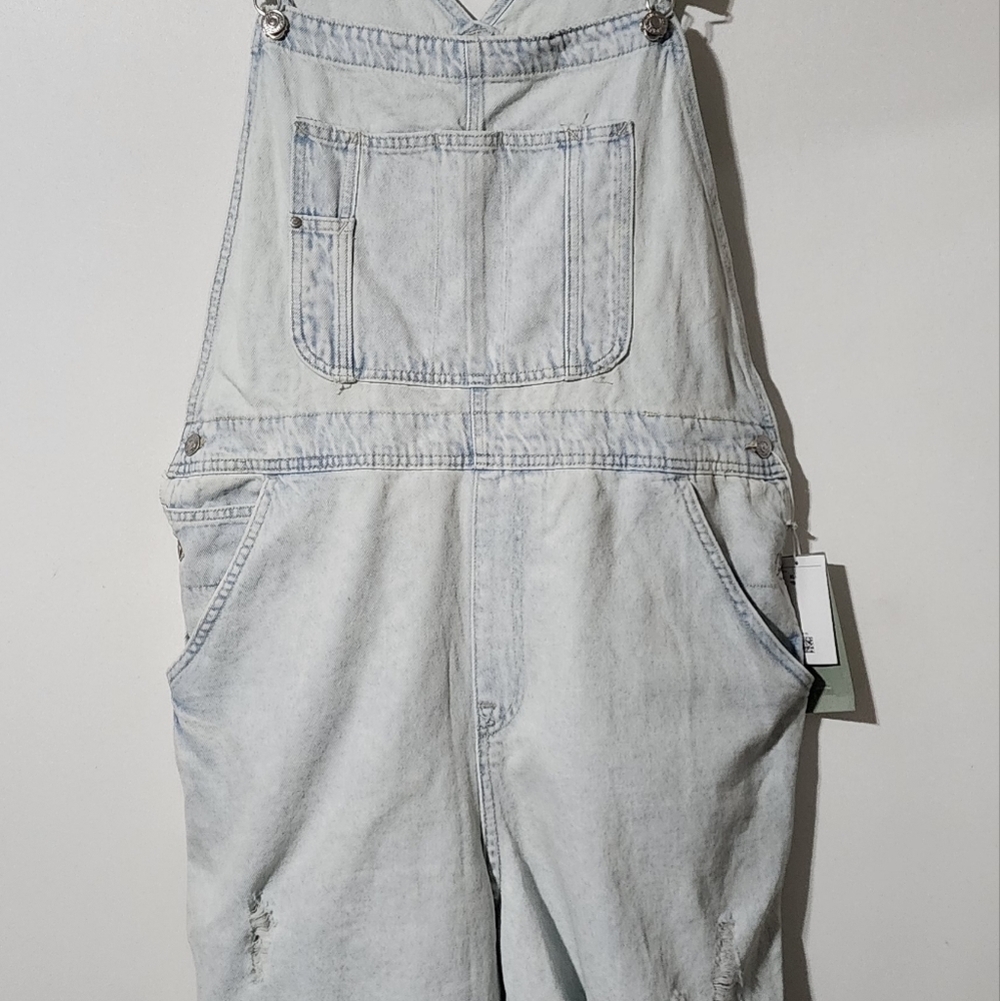 Nwt light blue denim short overalls - Picture 7 of 9